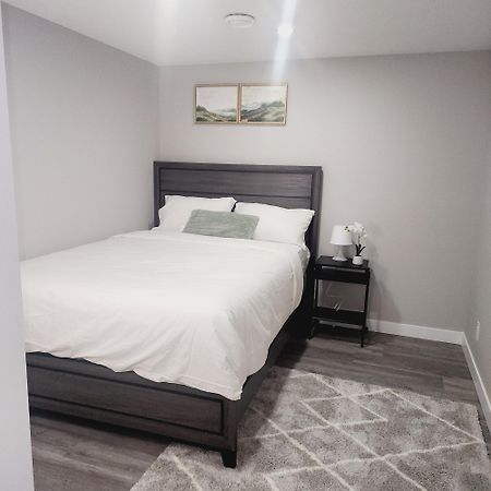 Fabulous And Cozy Guest Suite YYC Kültér fotó